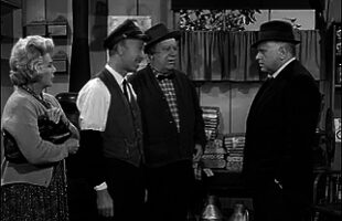 Petticoat Junction S2 E19 – Hooterville Crime Wave