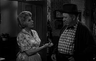 Petticoat Junction S2 E29 – The Mayor of Hooterville