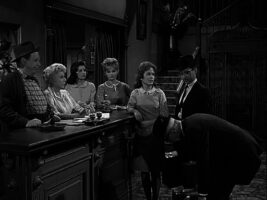 Petticoat Junction S01E34 – Bedloe and Son