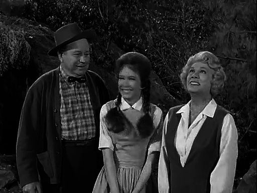 Petticoat Junction S01E36 – Cave Woman (Part 1 of 2)